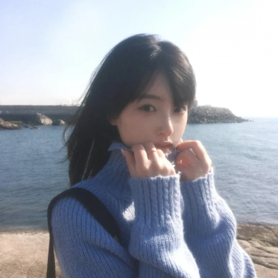 鉴宝神手,我靠赌石咸鱼翻身